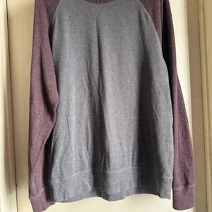 Faherty Men's Heather Gray and Burgundy Crewneck Sweater